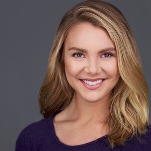 Meet your Posher, Lena